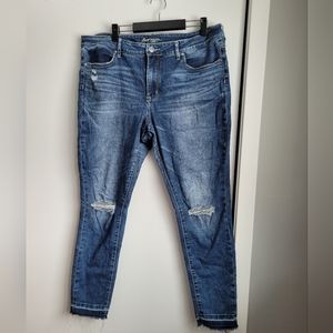 Bootlegger Skinny mid-rise. 34W 28L